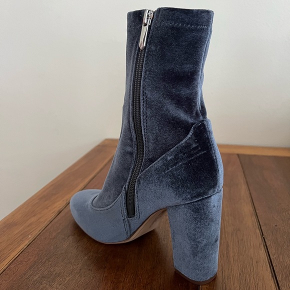Sam Edelman - Blue Grey Suede Sock Bootie - Size 8 - Picture 8 of 11